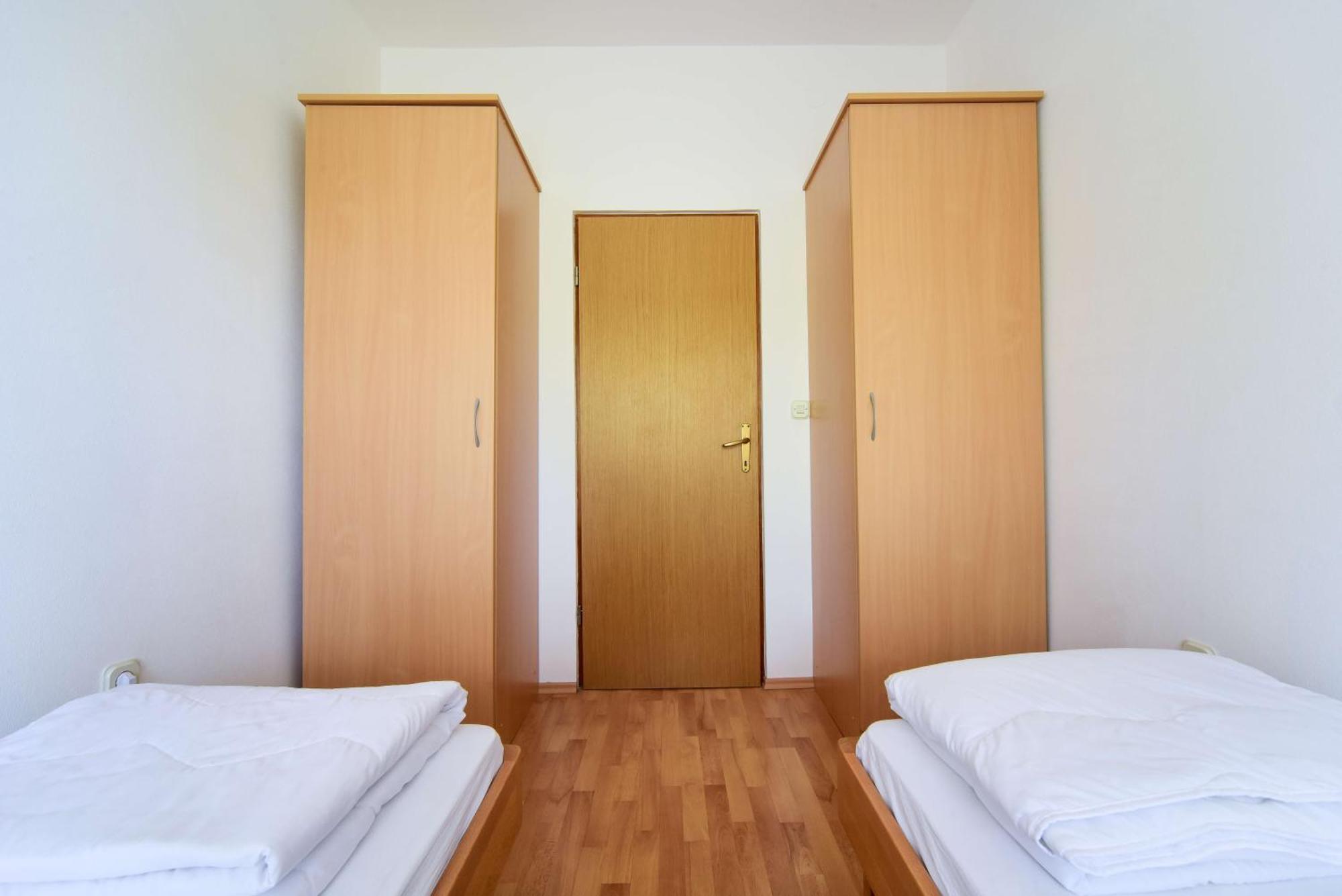 אוגייאן Apartments Mrva מראה חיצוני תמונה