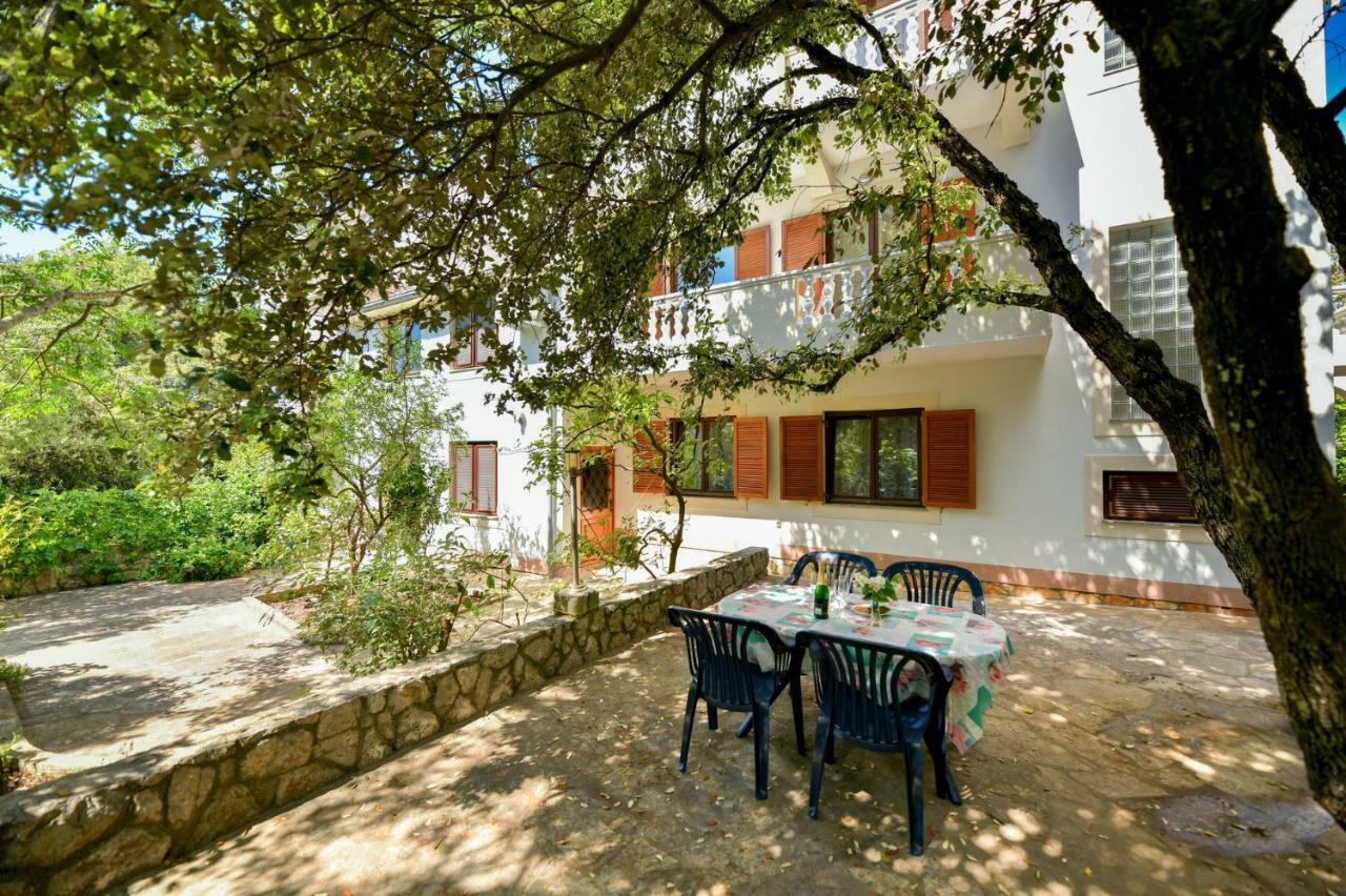 אוגייאן Apartments Mrva מראה חיצוני תמונה